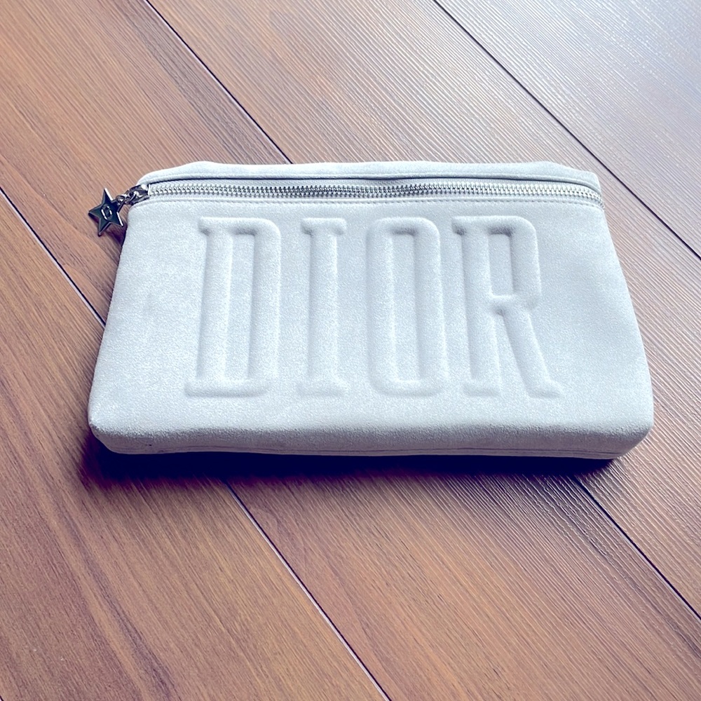 Dior pouch